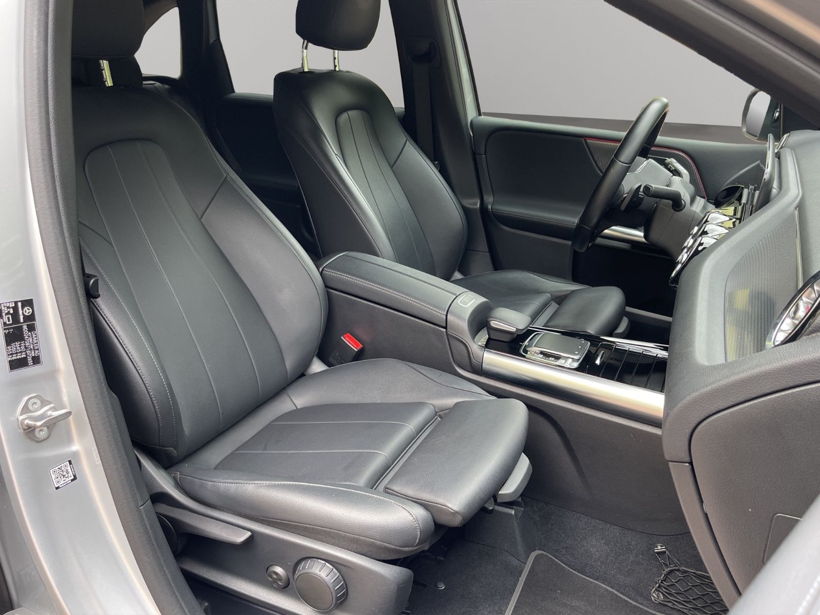 Mercedes-Benz B 200 AUTOM LEDER DIGITAL JUNGE STERNE GARANTIE foto 20
