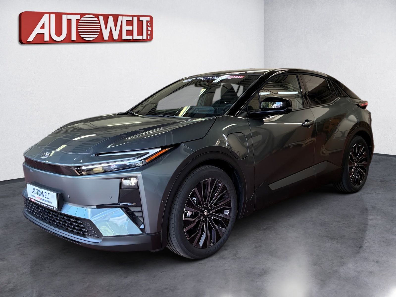 Fahrzeugabbildung Toyota C-HR+ Lounge 4x4 AWD 77 KW, 360,SHZ,el.Heck