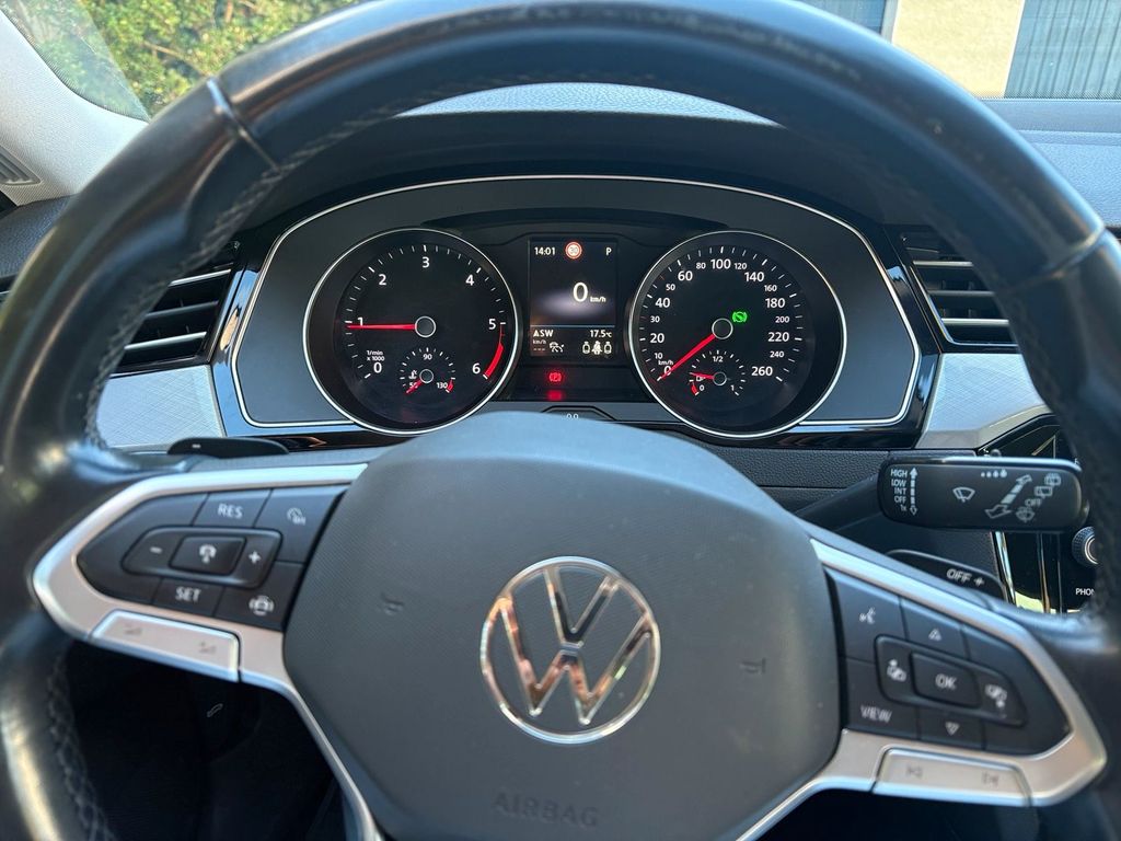 Image of Volkswagen Passat Variant