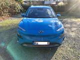 Hyundai KONA Elektro ELEKTRO 100kW - - Hyundai KONA Elektro von privat