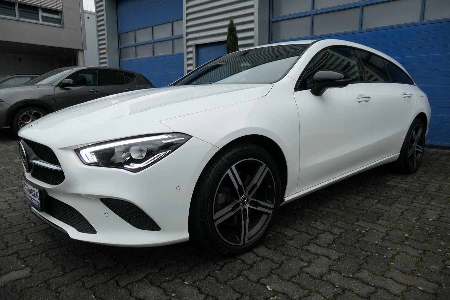 Mercedes-Benz CLA 220 SB Progressive Night Paket Top Zustand!