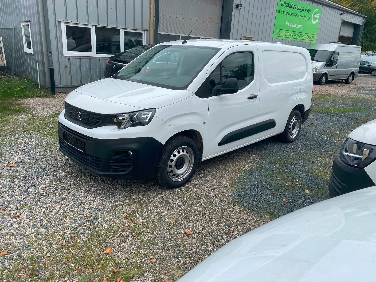 Fahrzeugabbildung Peugeot PEUGEOT Partner1.6BlueHDi ServiceEdition,Kasten