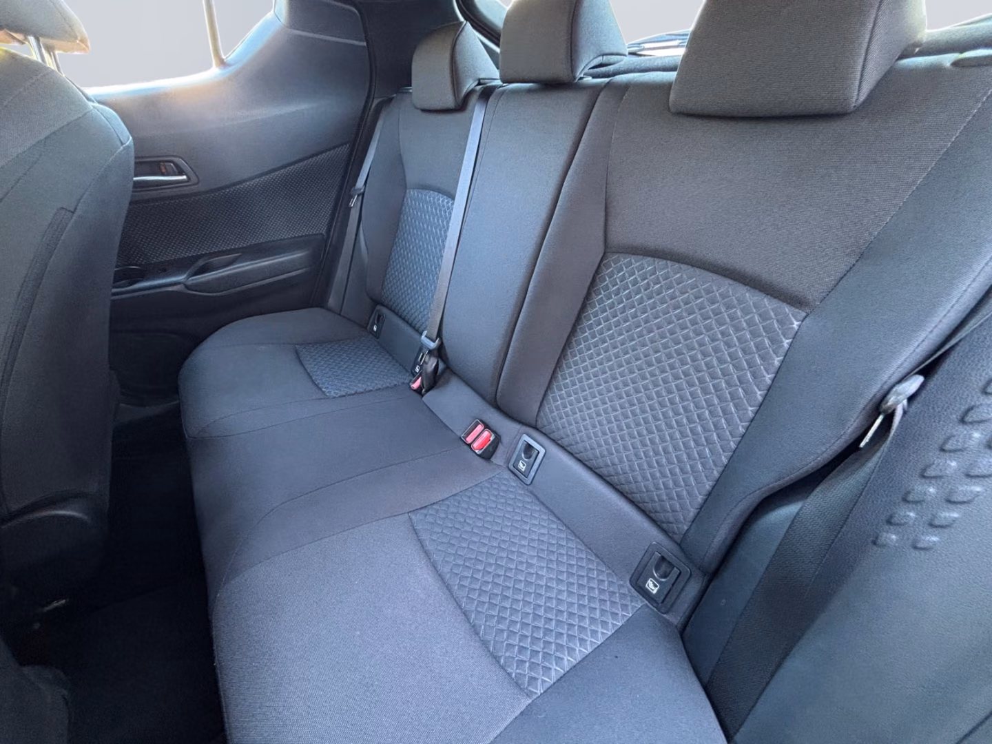 Toyota C-HR 1.8 Hybrid Flow *LED*ACC*Kamera*CarPlay*DAB