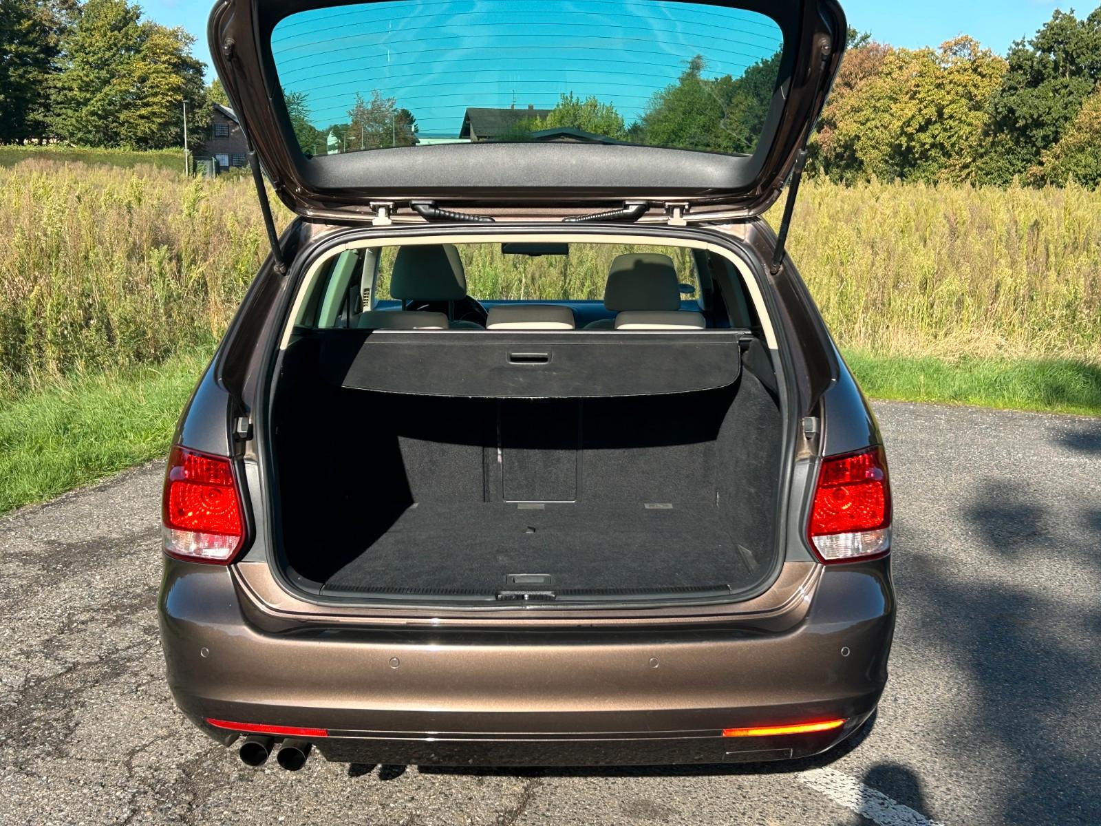 Volkswagen Golf 2011 — photo 19
