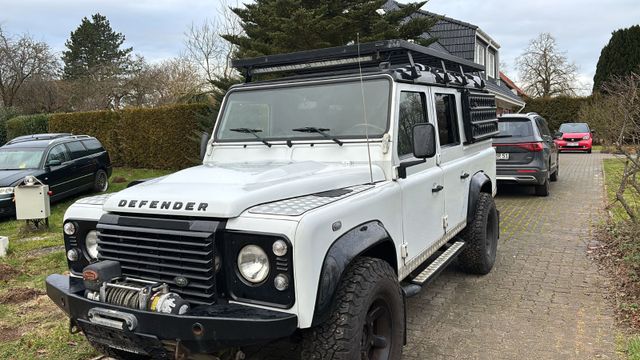 Land Rover Defender 110 SE Station Wagon