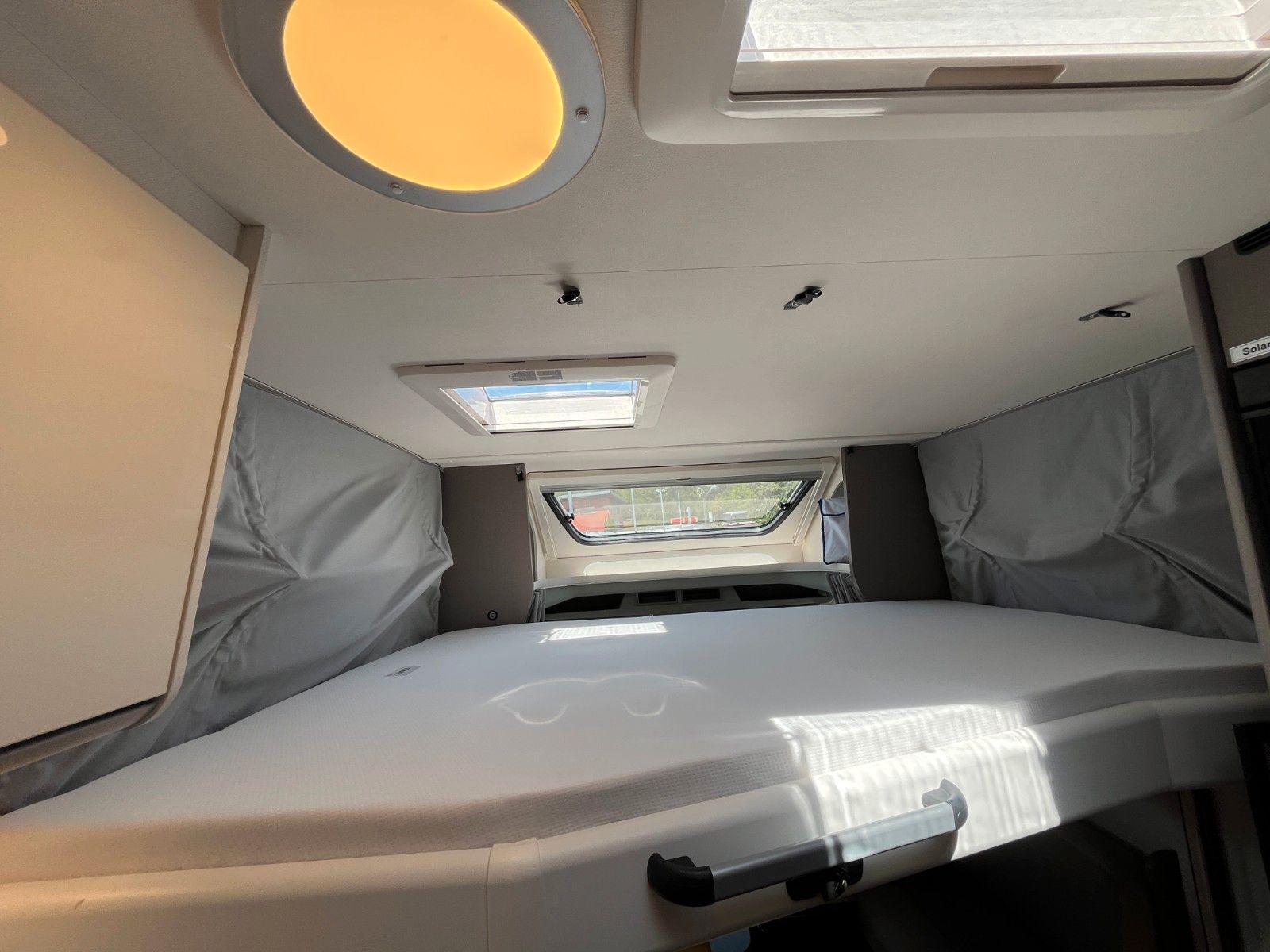 Fahrzeugabbildung Etrusco Etrusco T 7.3 SF *165PS*Markise*Backofen*Sat*Nav