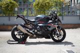 BMW S1000RR - viele Extras, keine Rennstrecke 
