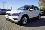 Volkswagen Tiguan 1.4 16V TSI Comfortline LED Navi Panorama - Volkswagen Tiguan mit Benzin-Antrieb