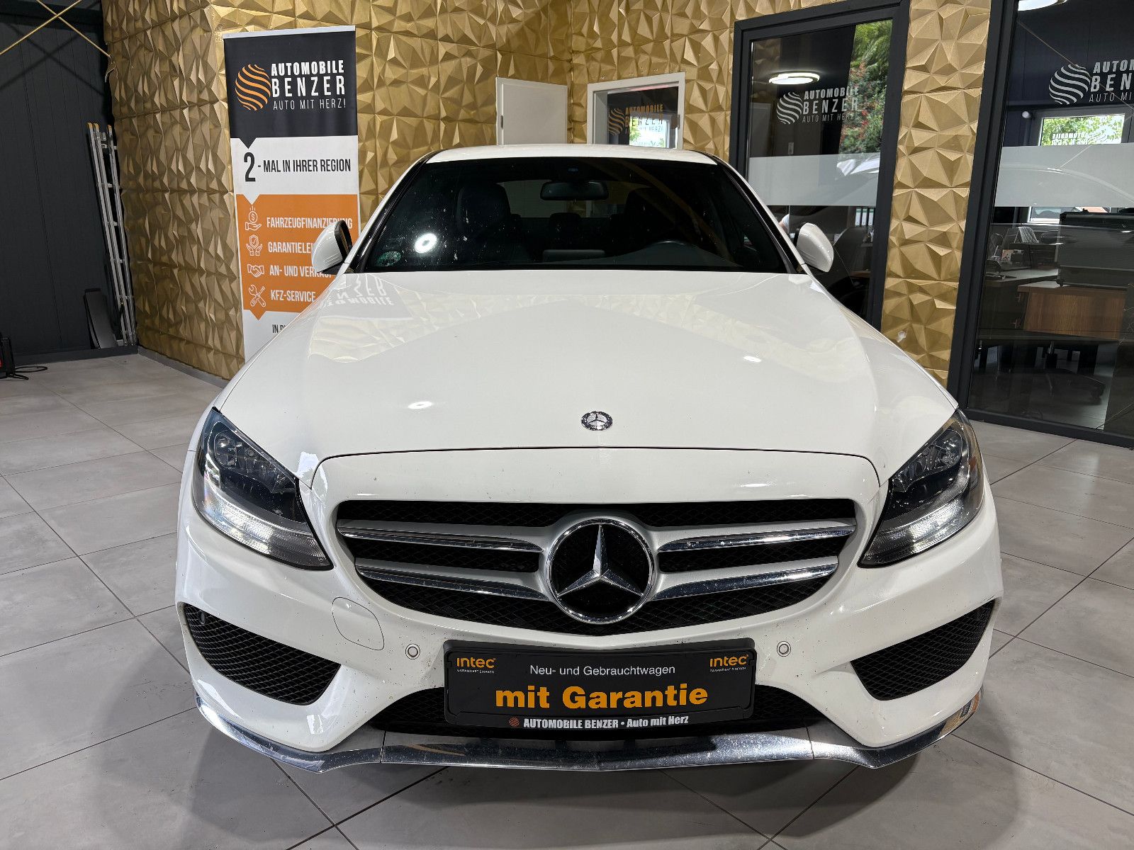 Fahrzeugabbildung Mercedes-Benz C 200 Lim. C 200 CGI/AMG-LINE/PDC/SOUND/SHZ/KLIM