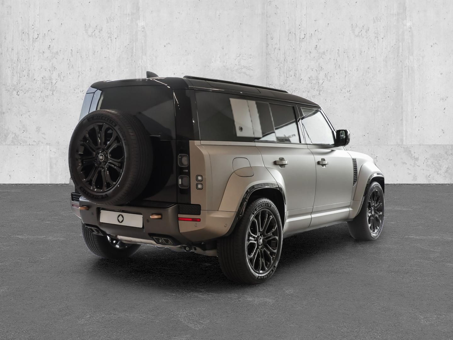 Land Rover Defender V8 110 4.4 Benzin P635 OCTA HUD El. Pan imagem 2