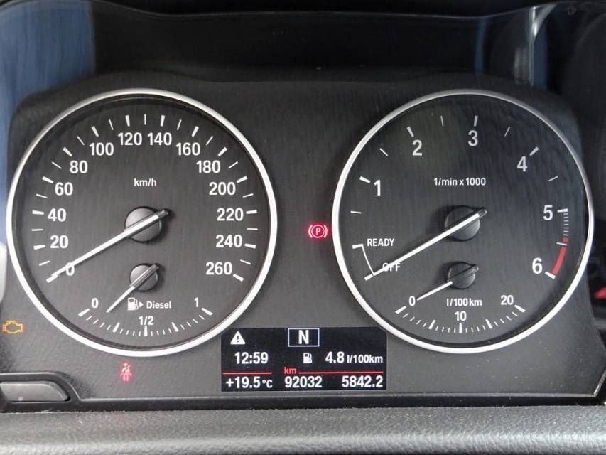 Fahrzeugabbildung BMW 218d 2 Active Tourer 218d Sport Line AHK