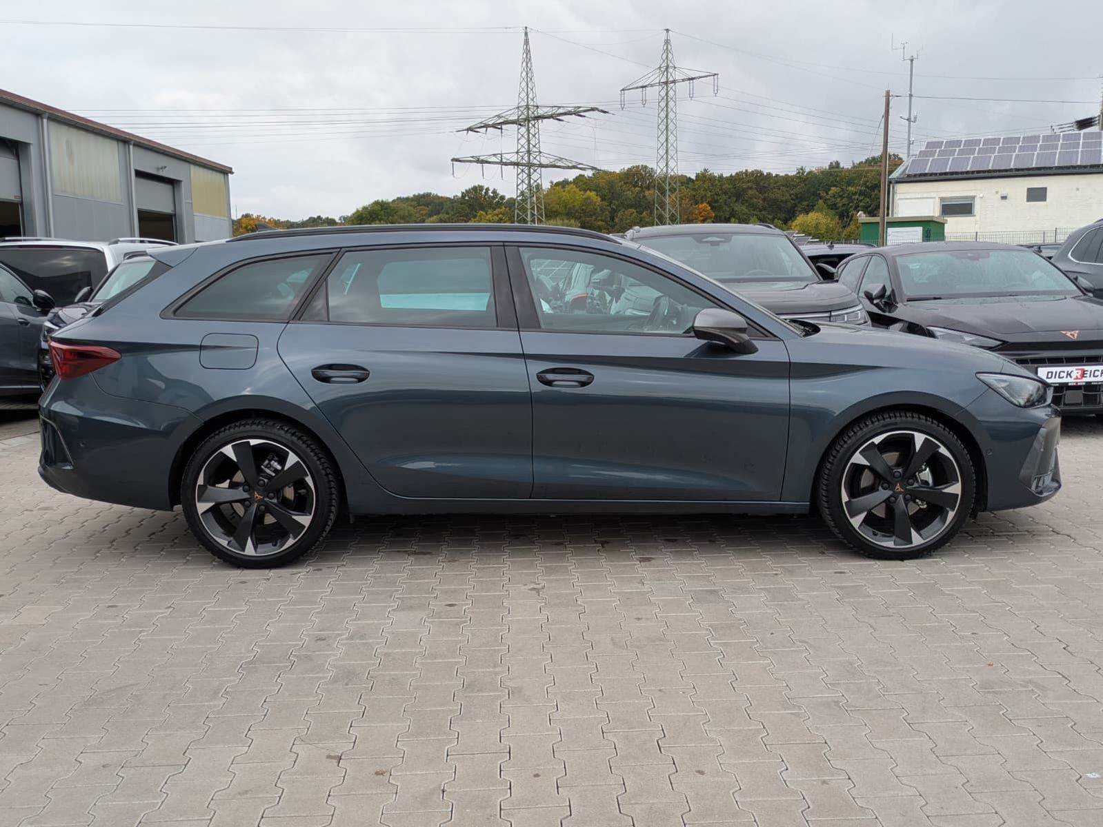 Fahrzeugabbildung CUPRA Leon 1.5 eTSI EDGE DSG*ACC*KAM*18"5JGARANTIE