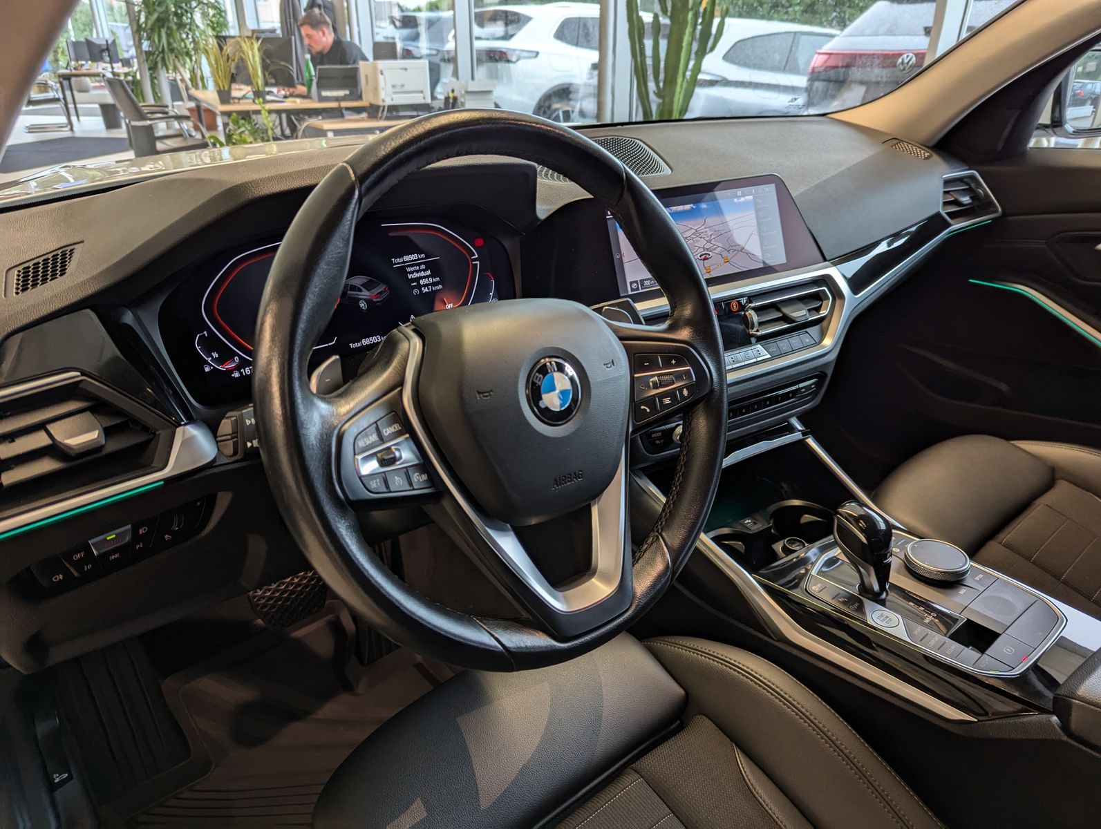 BMW 320 i Aut. Sport-Line T-Leder Shadow LED Kamera - Image 18