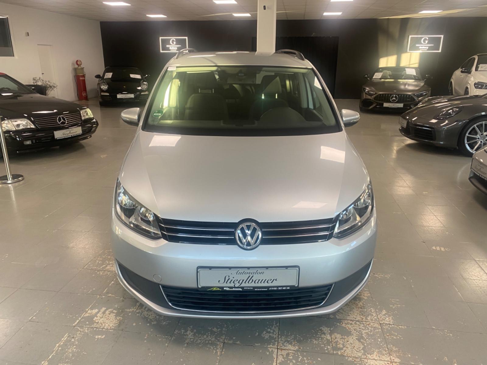 Volkswagen Touran Comfortline 7 Sitzer 105289 km