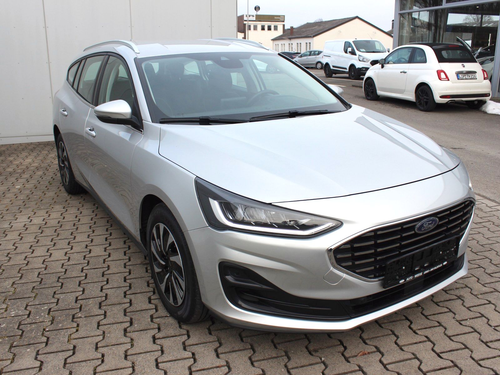 Fahrzeugabbildung Ford Focus Titanium 1,5 EcoBlue Start/Stopp