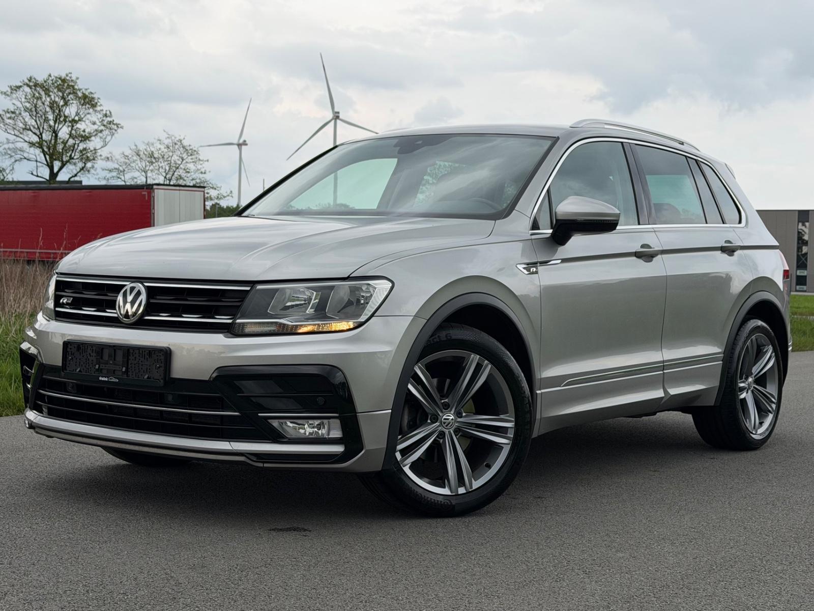 Volkswagen Tiguan 1.4 TSI R-Line ACC Sportsitze