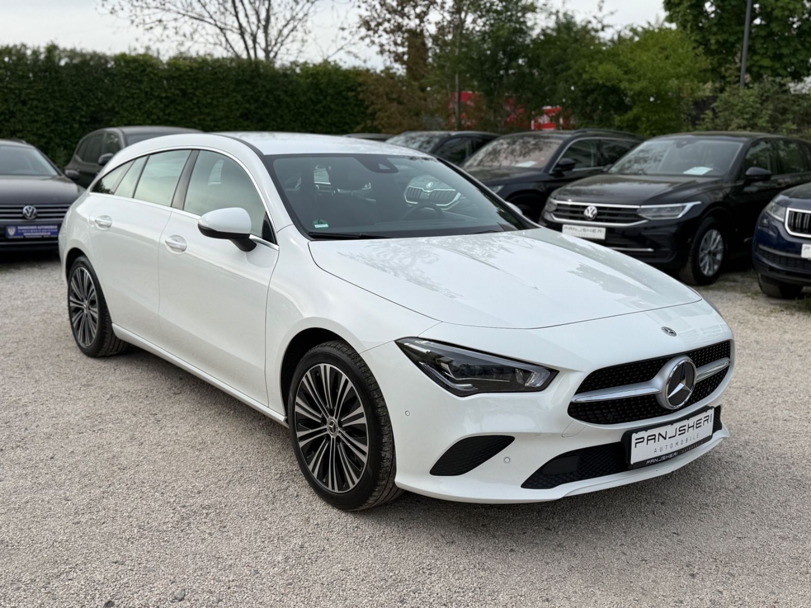 MERCEDES-BENZ CLA200 SB 4Matic LED STHZ Leder Ambientenbeleuch