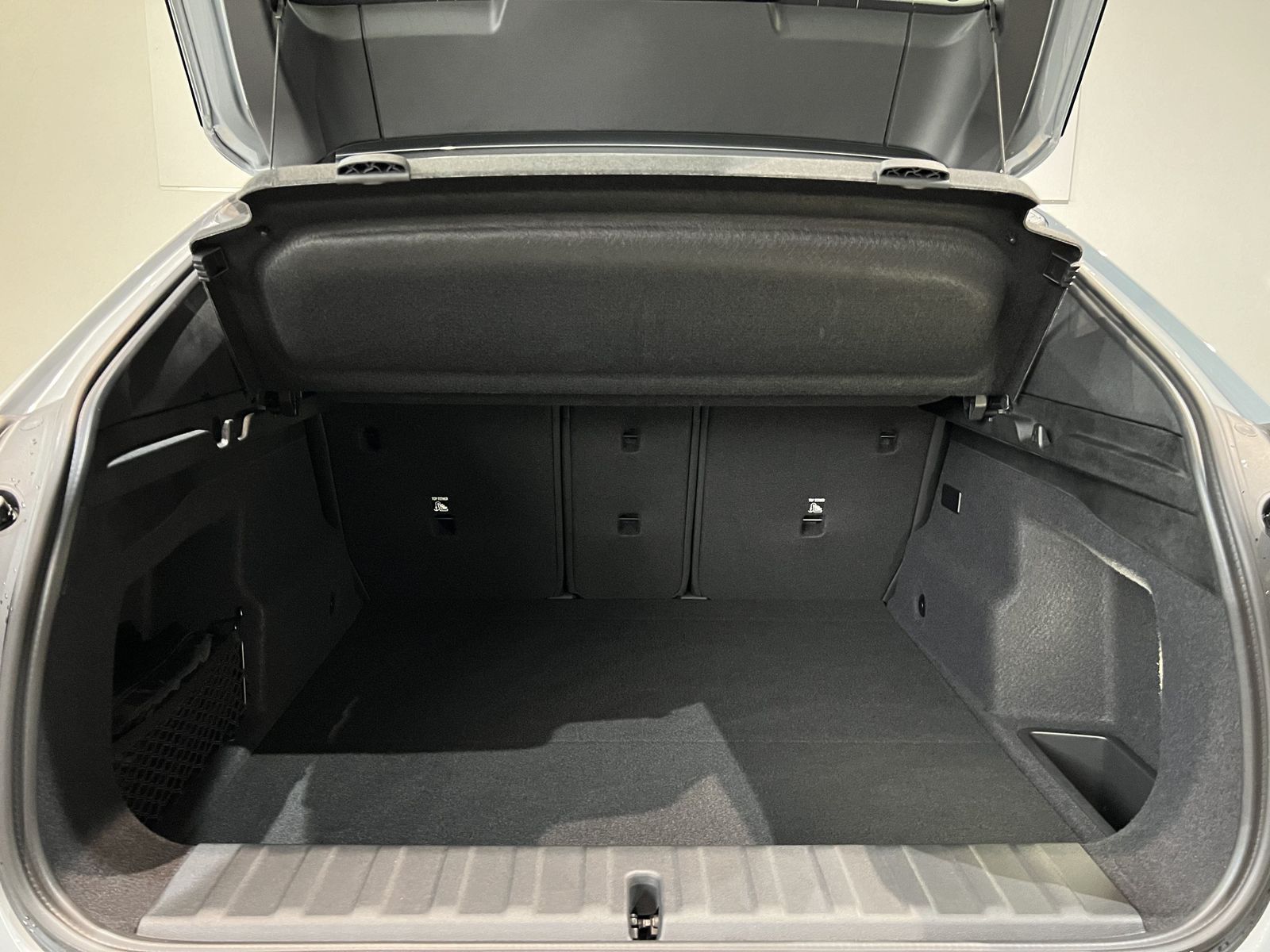 Fahrzeugabbildung BMW iX2 M Sportpaket Glasdach Head-Up