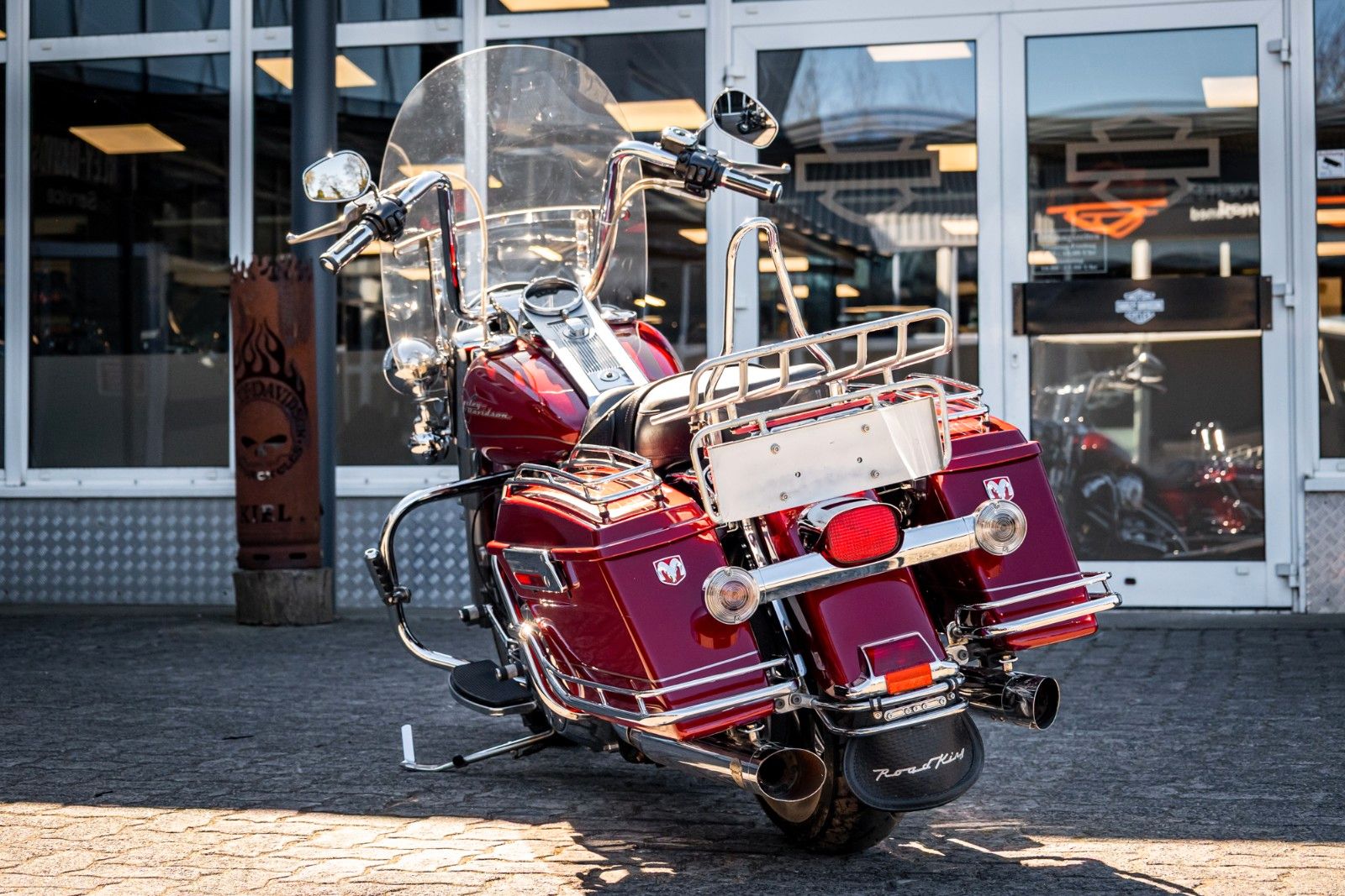 Fahrzeugabbildung Harley-Davidson Road King FLHR - PENZEL - APE -