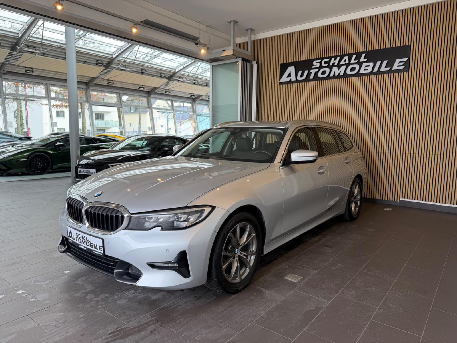 BMW 320i Touring *SportLine/KAMERA/LED/Keyless/Ambie