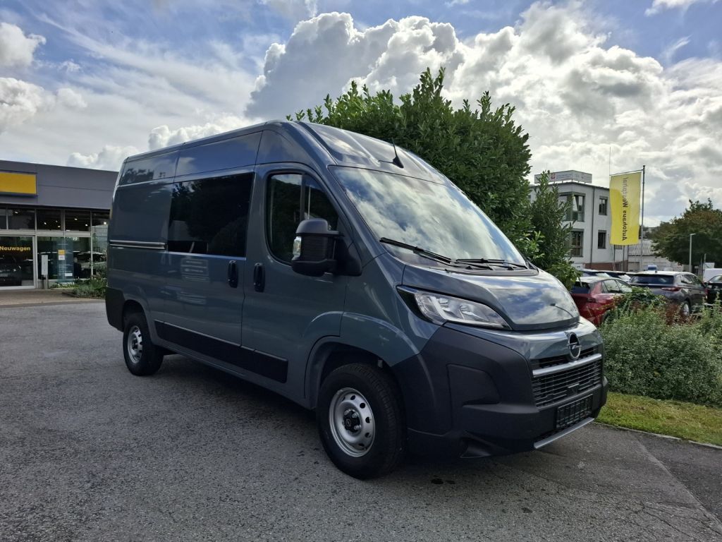Opel Movano