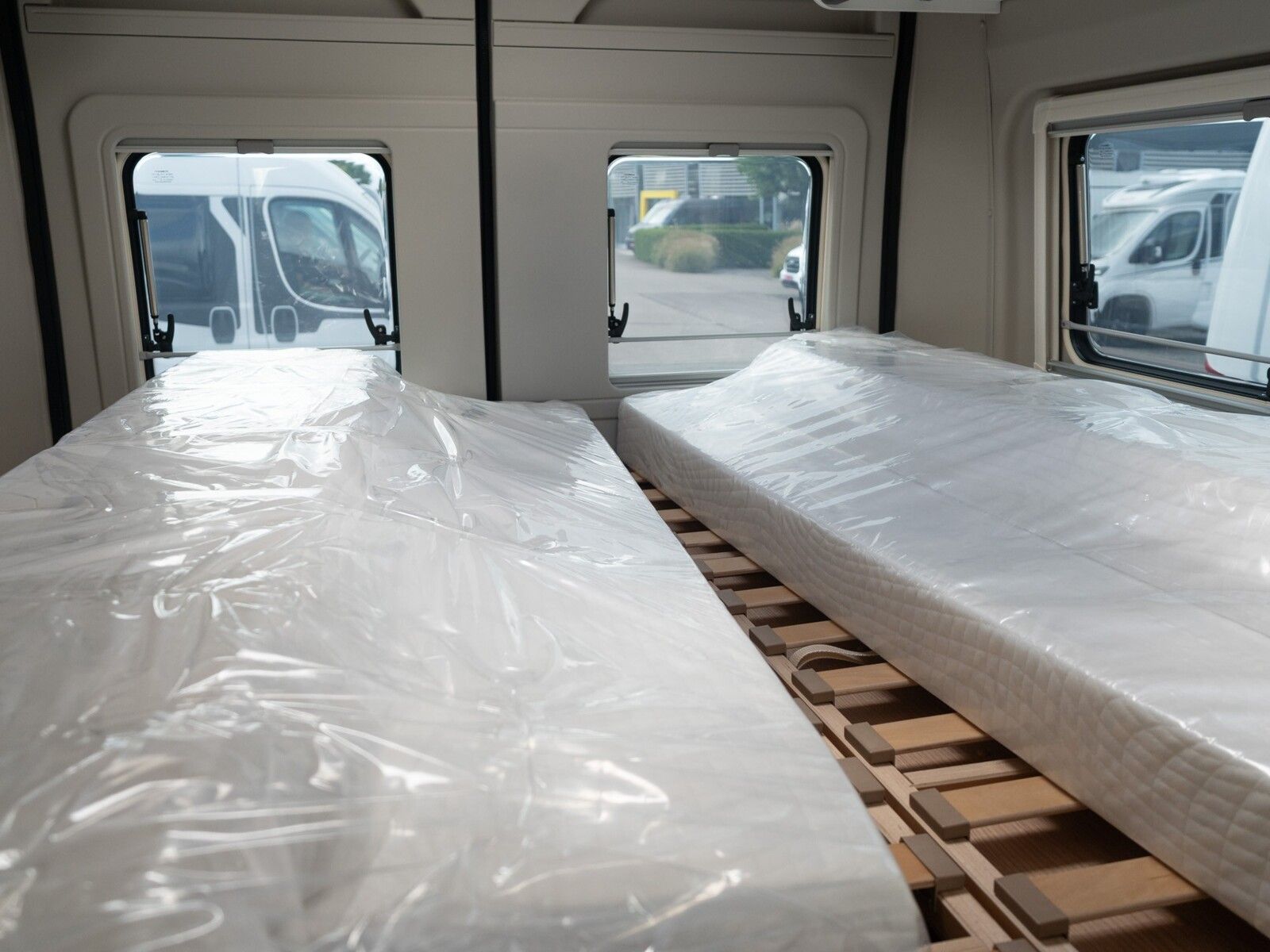 Fahrzeugabbildung Sunlight Adventure Cliff 602 AKTION*Rahmenfenster