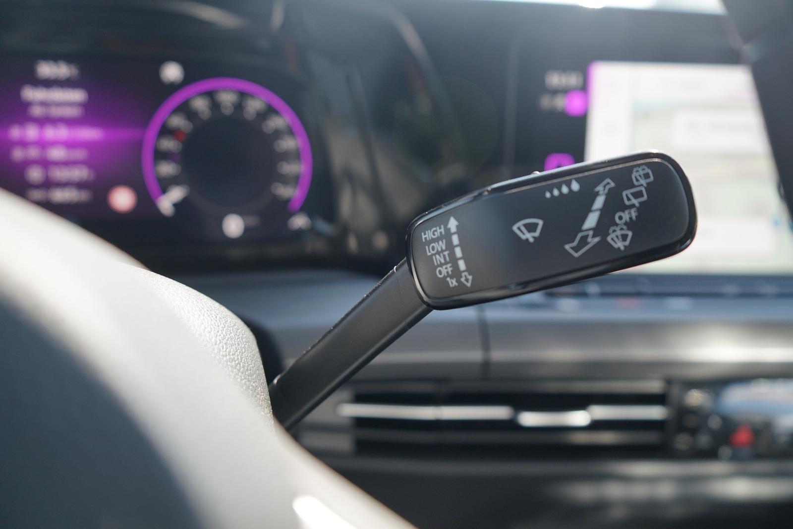 Volkswagen Golf VIII 1.5 TSI Style LED AHK Sitzheizung, миниатюра 24