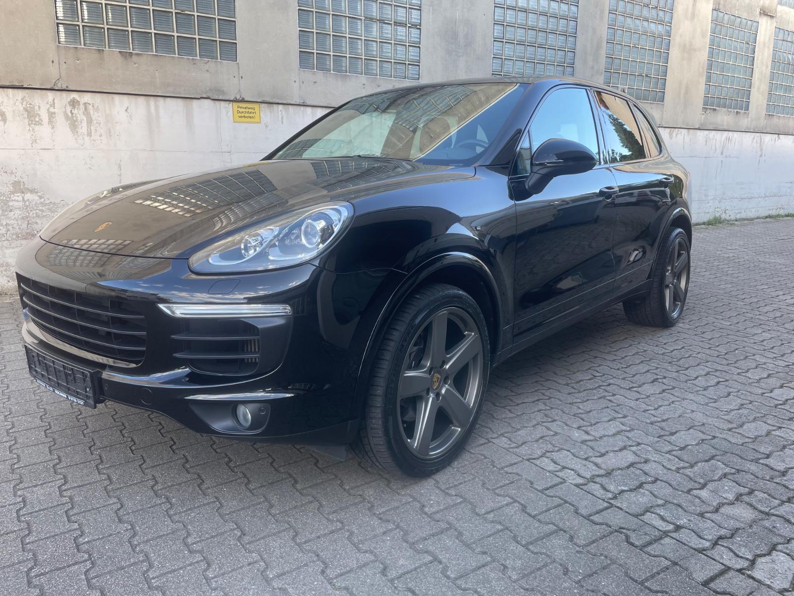 Porsche Cayenne Diesel~Standheizung~Panorama~Rü-Kamera