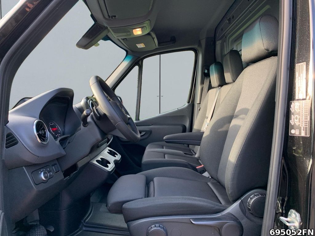 MERCEDES-BENZ Sprinter 2026