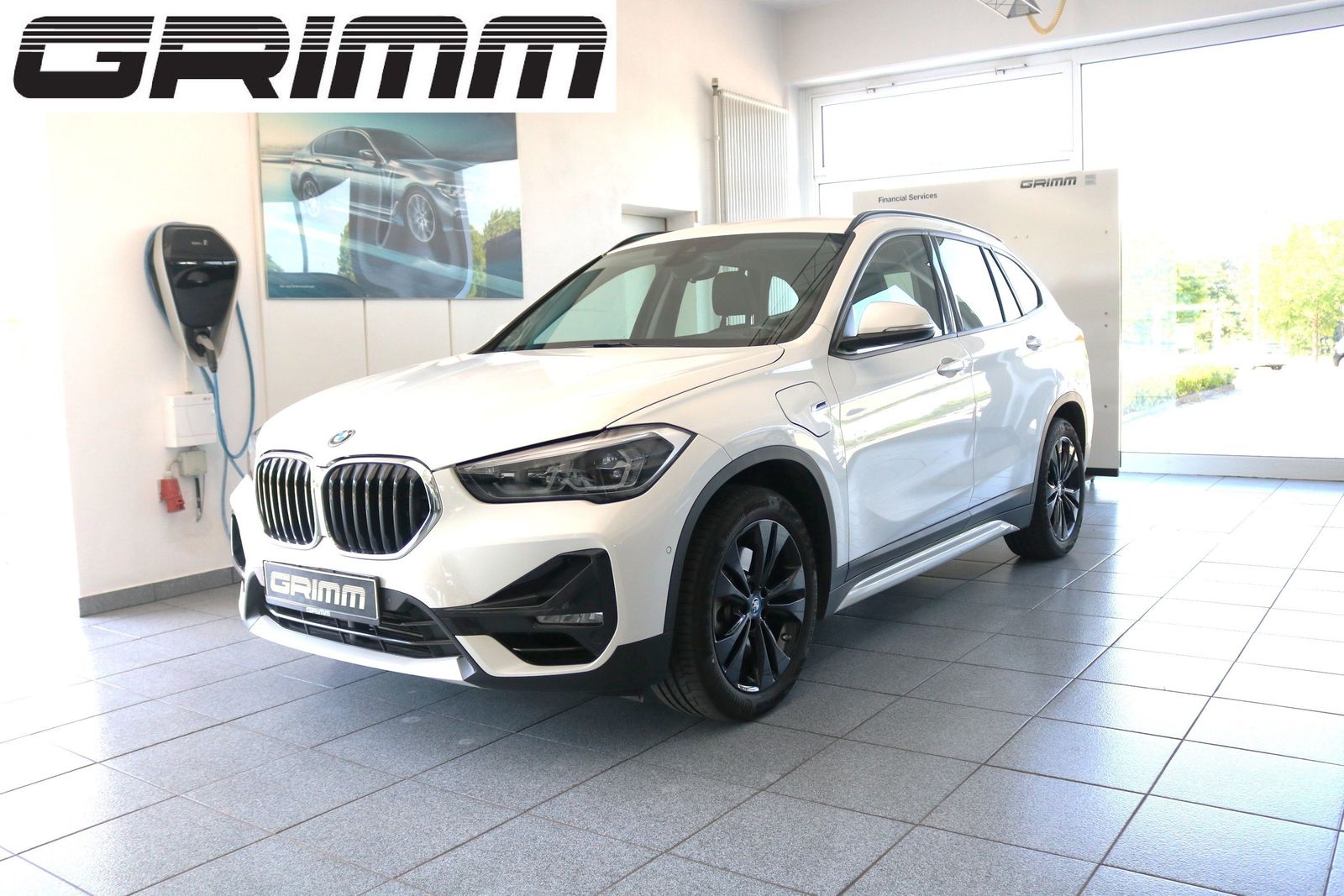 BMW X1 xDrive25e Sport Line Leder AHK LED Navi Komfo