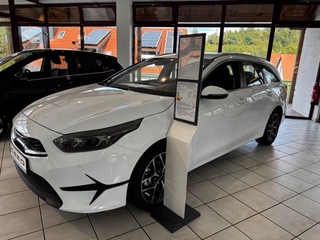 Kia CEED SW 1.5T DCT7 SPI TEC LED BENZIN 140 PS