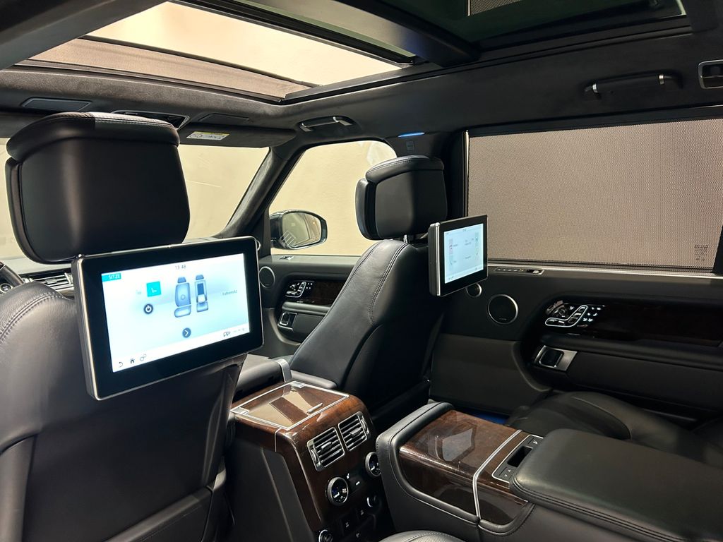 Land Rover Range Rover P400e Lang LWB **Autobiography**