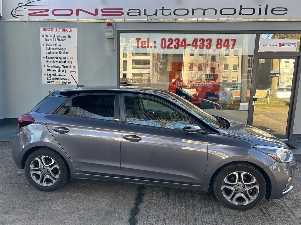 Hyundai i20 Automatik+Navi+Kamera+CarPlay+Allw.LM+AHK+BT
