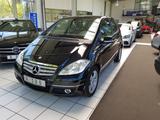 Mercedes-Benz A 180 AVANTGARDE AUTOMATIK TEMPO SHZ PTS - Mercedes-Benz A 180: Avantgarde