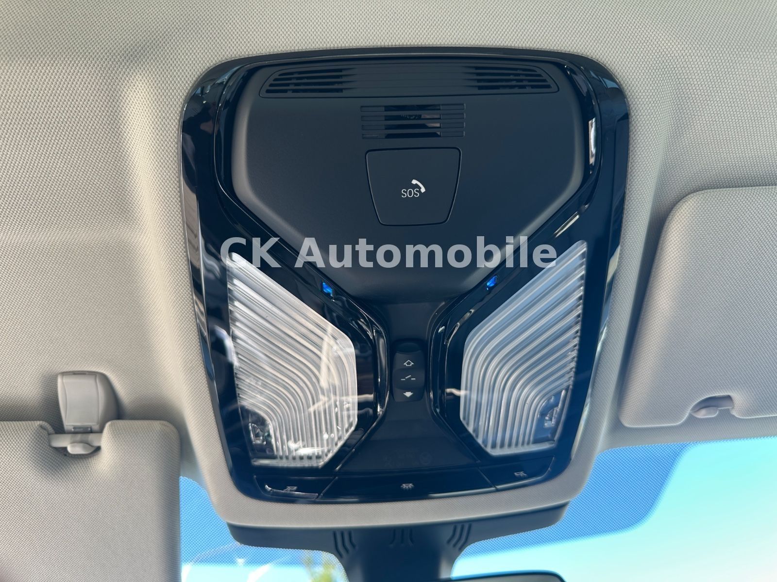 Fahrzeugabbildung BMW 530e xDrive Touring Luxury Line/Pano/LED/Kam/AHK