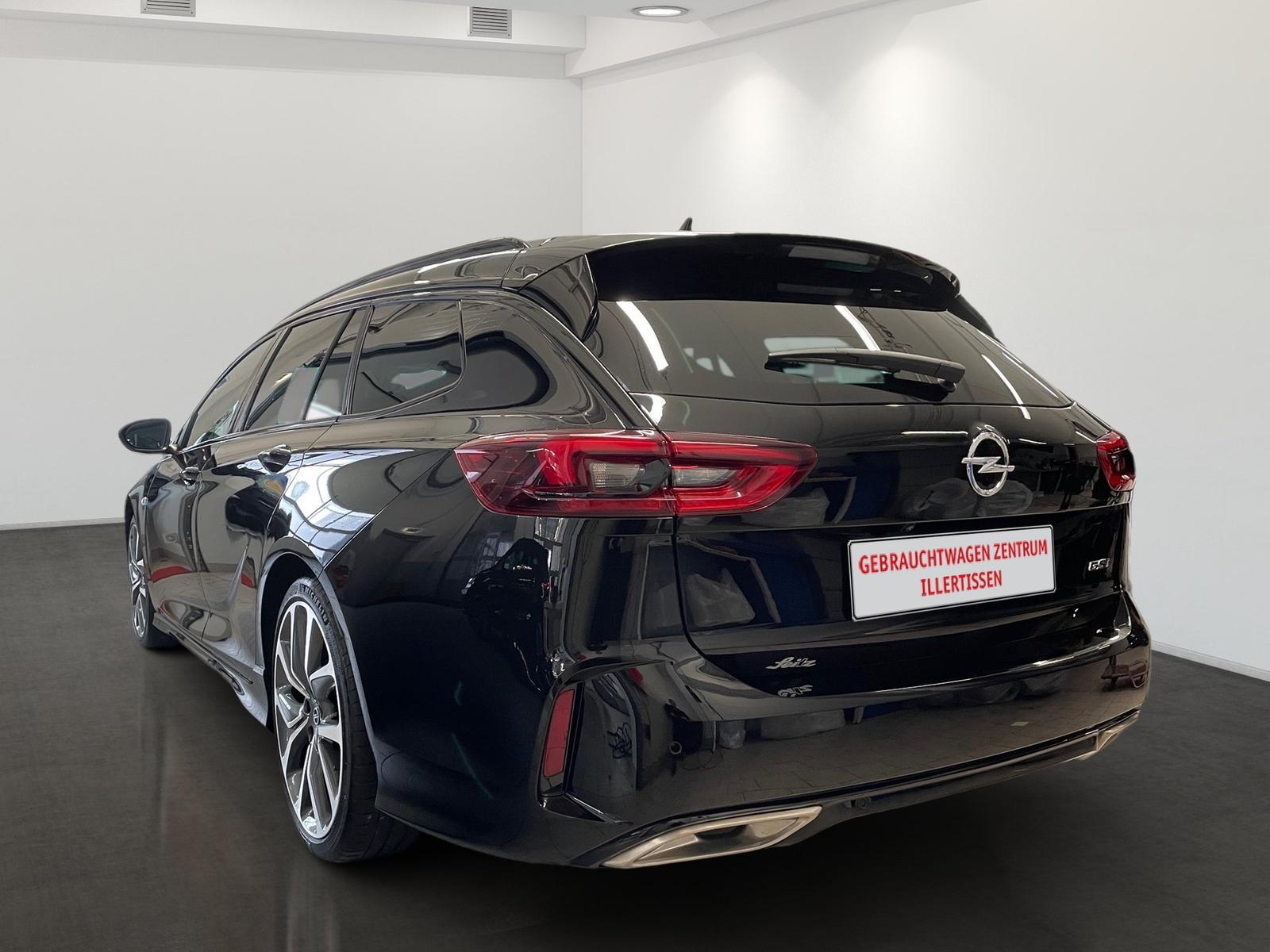 Opel Insignia B Sports Tourer 4x4 GSi *AHK*LED*KAMERA