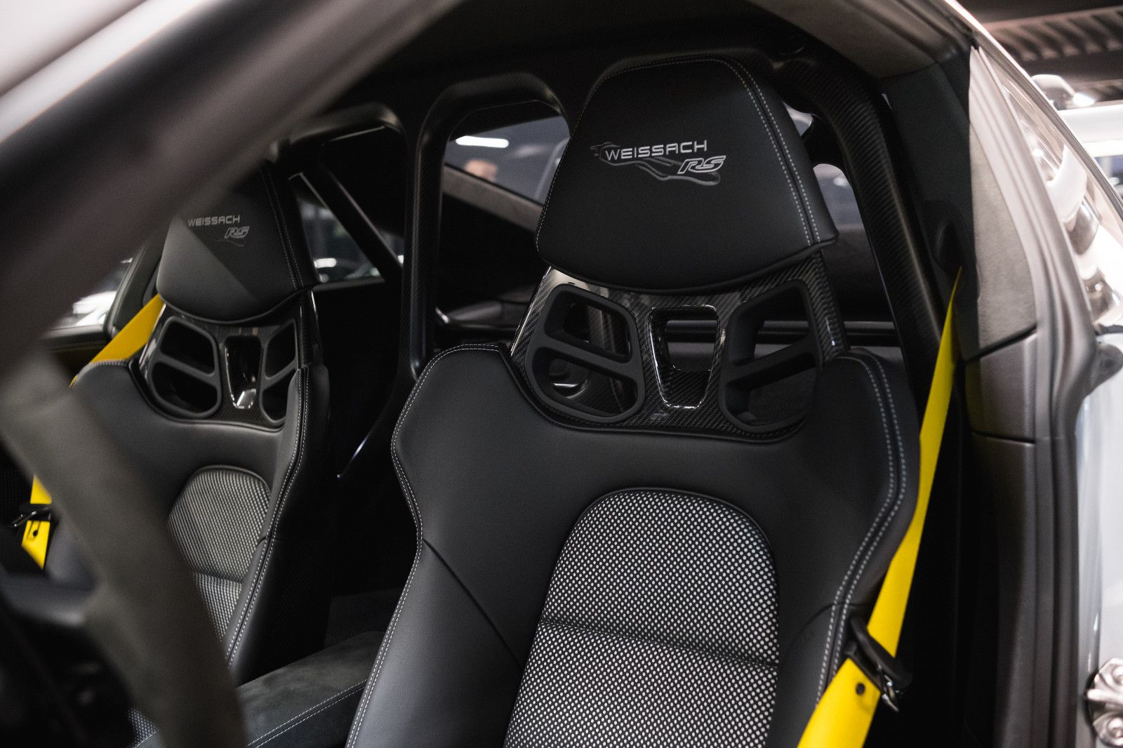 Fahrzeugabbildung Porsche 992/911 GT3 RS-Weissach-Lift-LDE-Kam.-90L-Clubsp