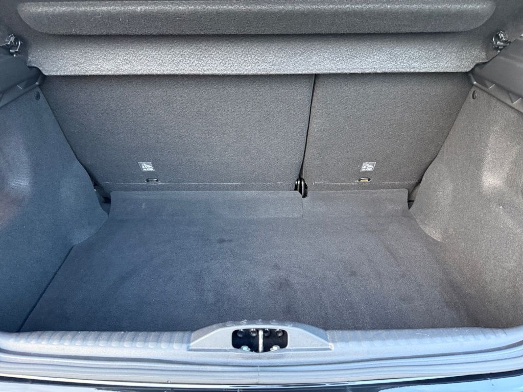 Fahrzeugabbildung Citroën C3 Pure Tech 110 S&S C-SERIES Navi*Allwetterr