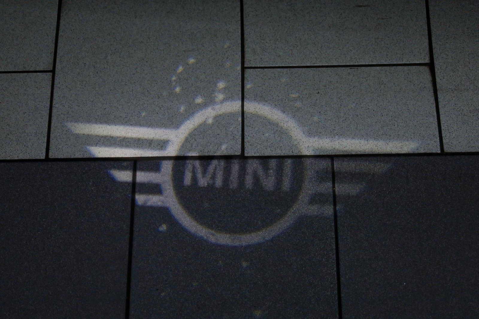 Fahrzeugabbildung MINI COOPER Cabrio, Chili, T.Leder,Navi,LED,Kamera+WR
