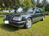Mercedes-Benz W124 Loos Kombi 300 TDT Oldtimer - Mercedes-Benz 300 Oldtimer mit Diesel-Antrieb