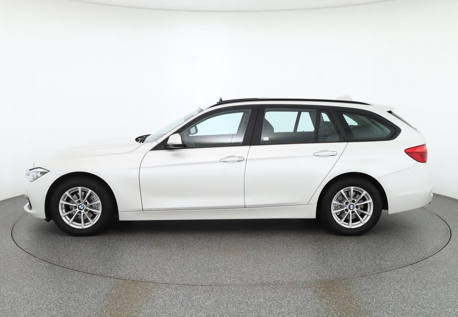 BMW 320i Touring Advantage LED Navi Schiebedach AHK