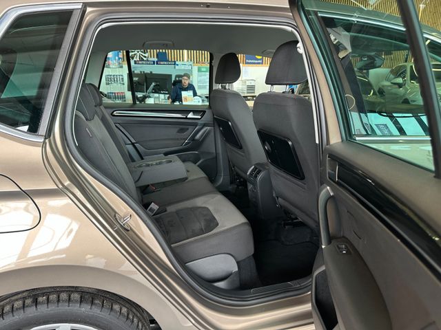 Volkswagen Golf Sportsvan VII Highline *LED*ACC*AHK*