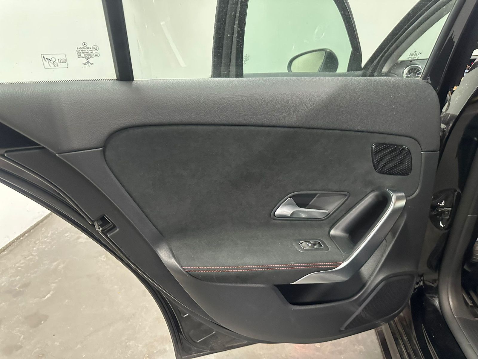 Fahrzeugabbildung Mercedes-Benz A 200 d 4MATIC DCT LImousine *AMG-LINE*KAMERA*