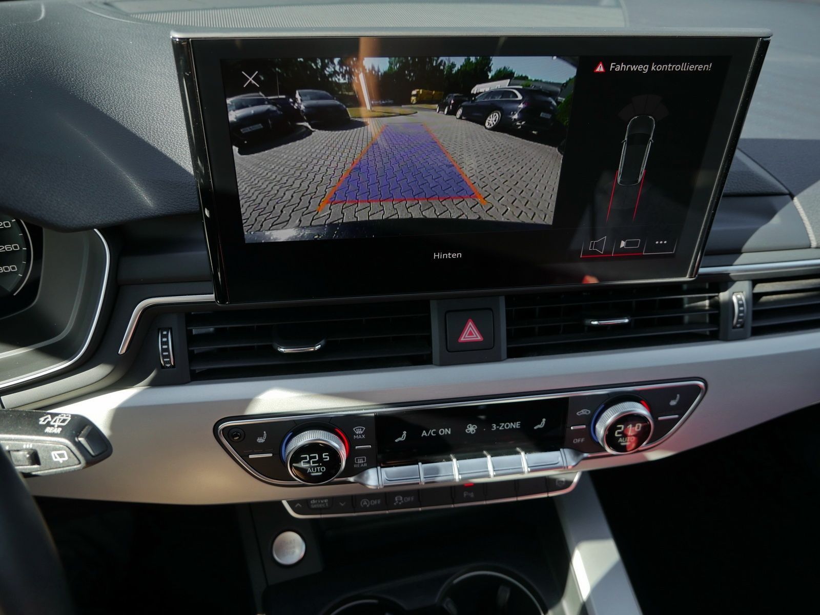 Audi A4 - Bild 15
