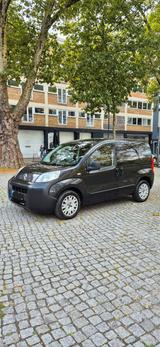 Citroën Nemo 1.4 Multispace Attraction - schwarze Citroën Nemo