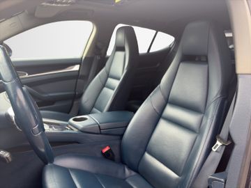 Porsche Panamera - 9