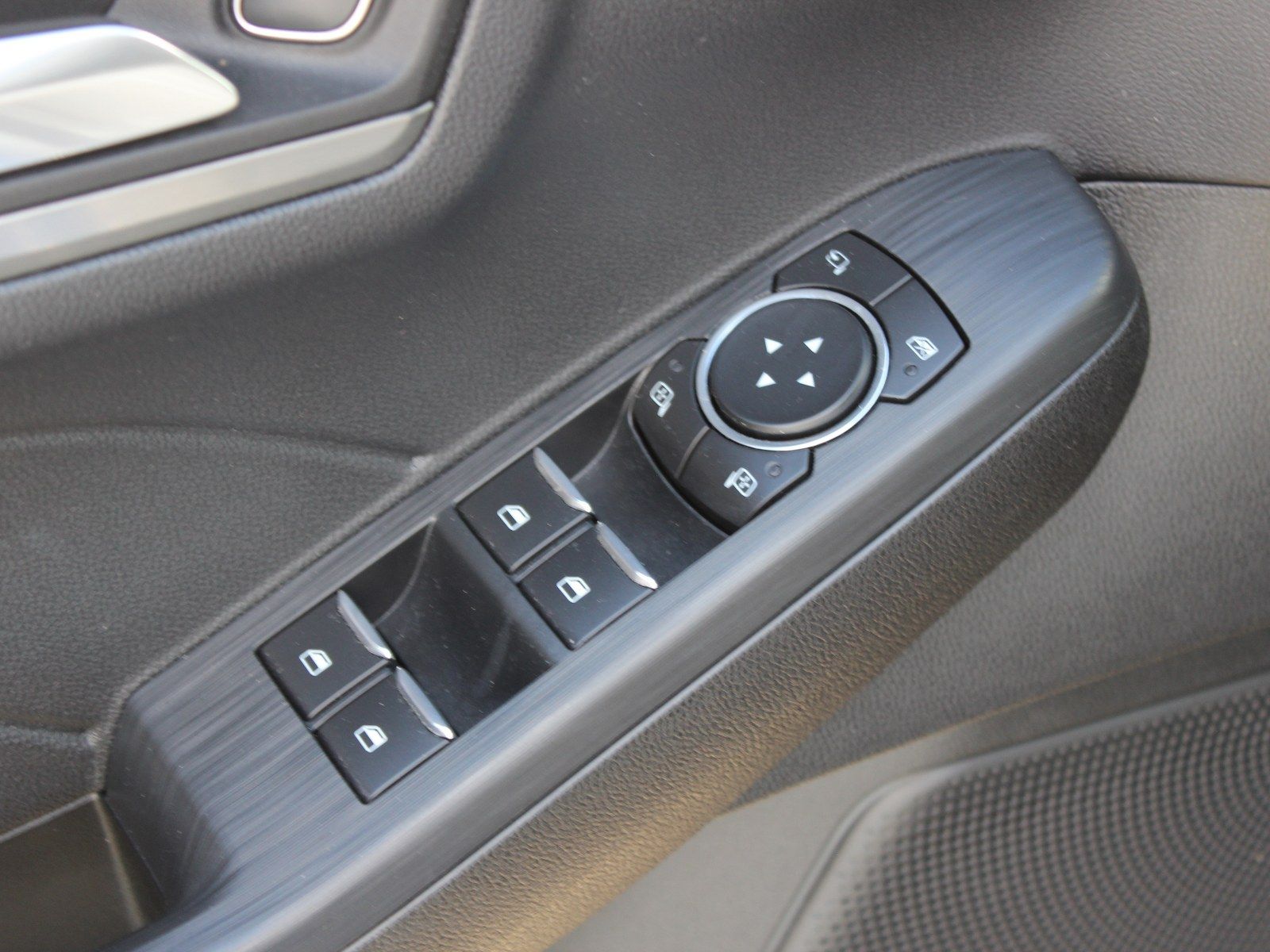 Fahrzeugabbildung Ford Kuga Plug-In Hybrid Titanium 2,5 Duratec