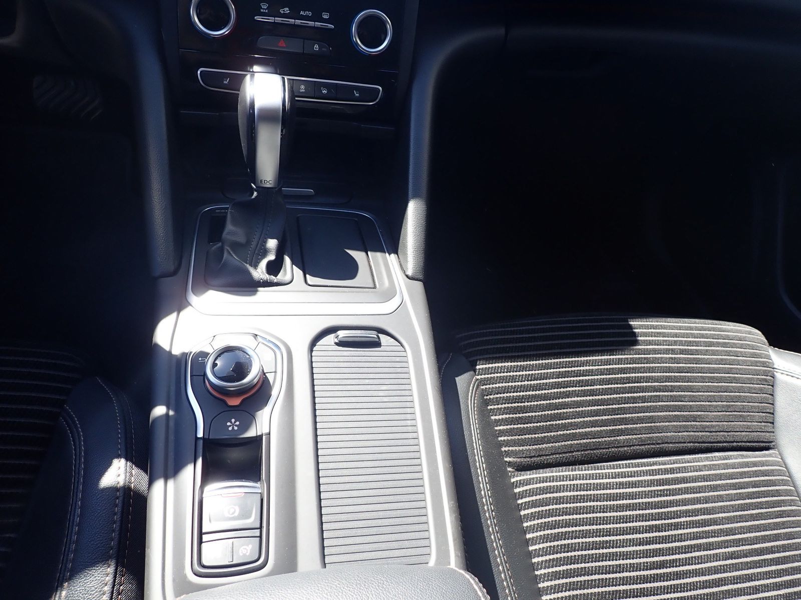 Fahrzeugabbildung Renault Talisman Grandtour Limited TCe 225 EDC
