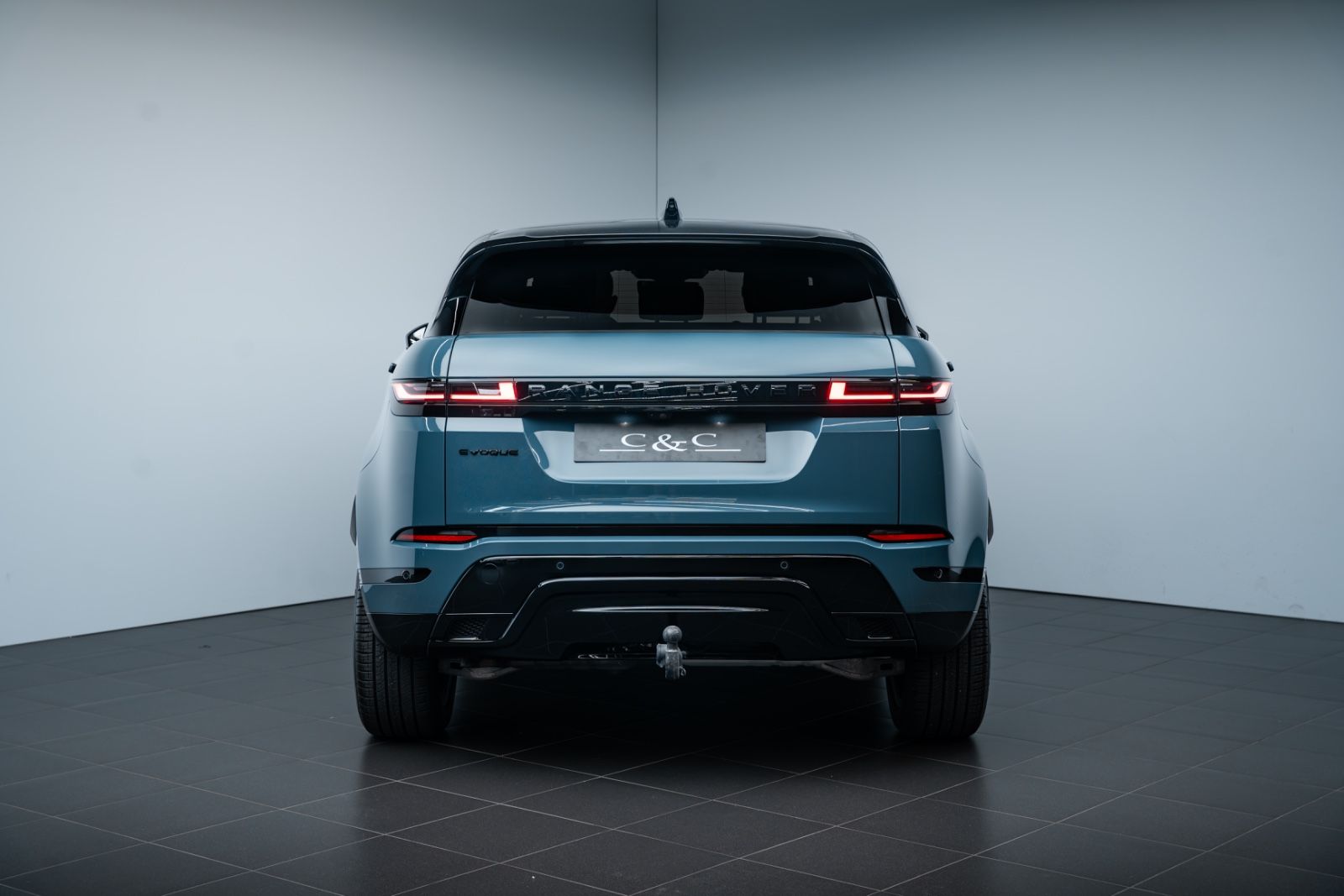 Fahrzeugabbildung Land Rover AUTOBIOGRAPHY/ KOMFORT / WINTER / AHK / MERIDIAN