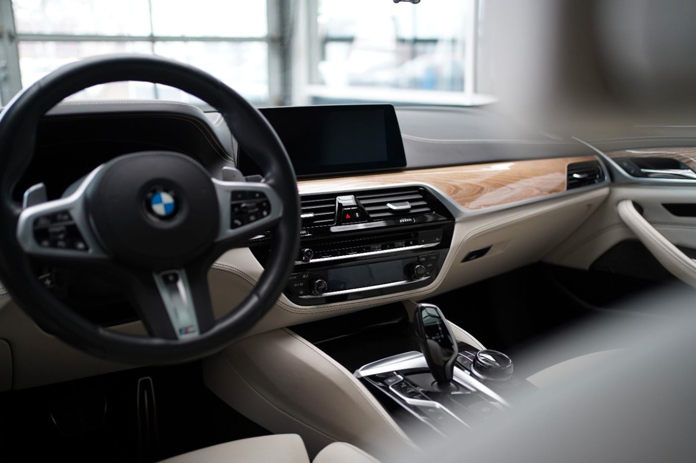 Fahrzeugabbildung BMW 520d xDrive M Sport +STHZG+20